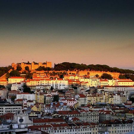 Chiado Apartment With View To The Castle Лиссабон Экстерьер фото